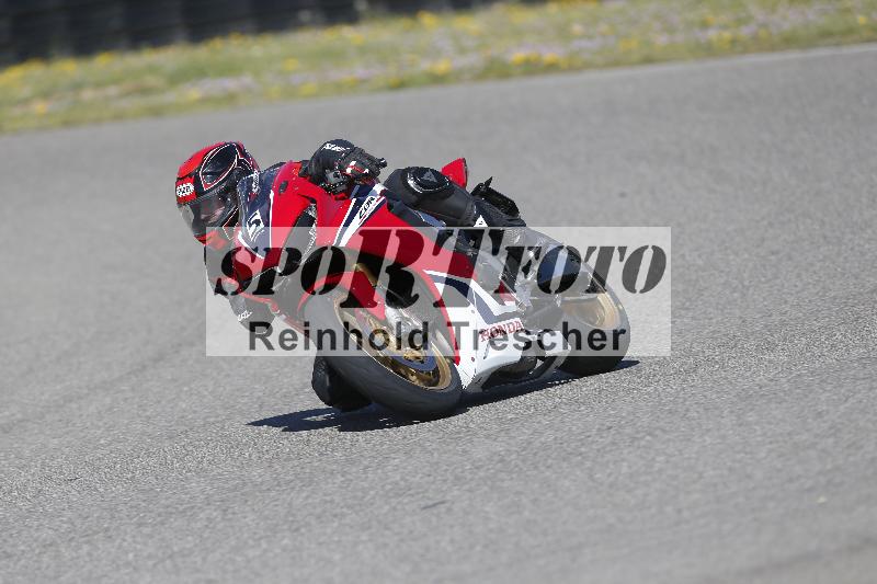 /05 07.04.2026 Cornu Master School ADR/Gruppe gruen/5